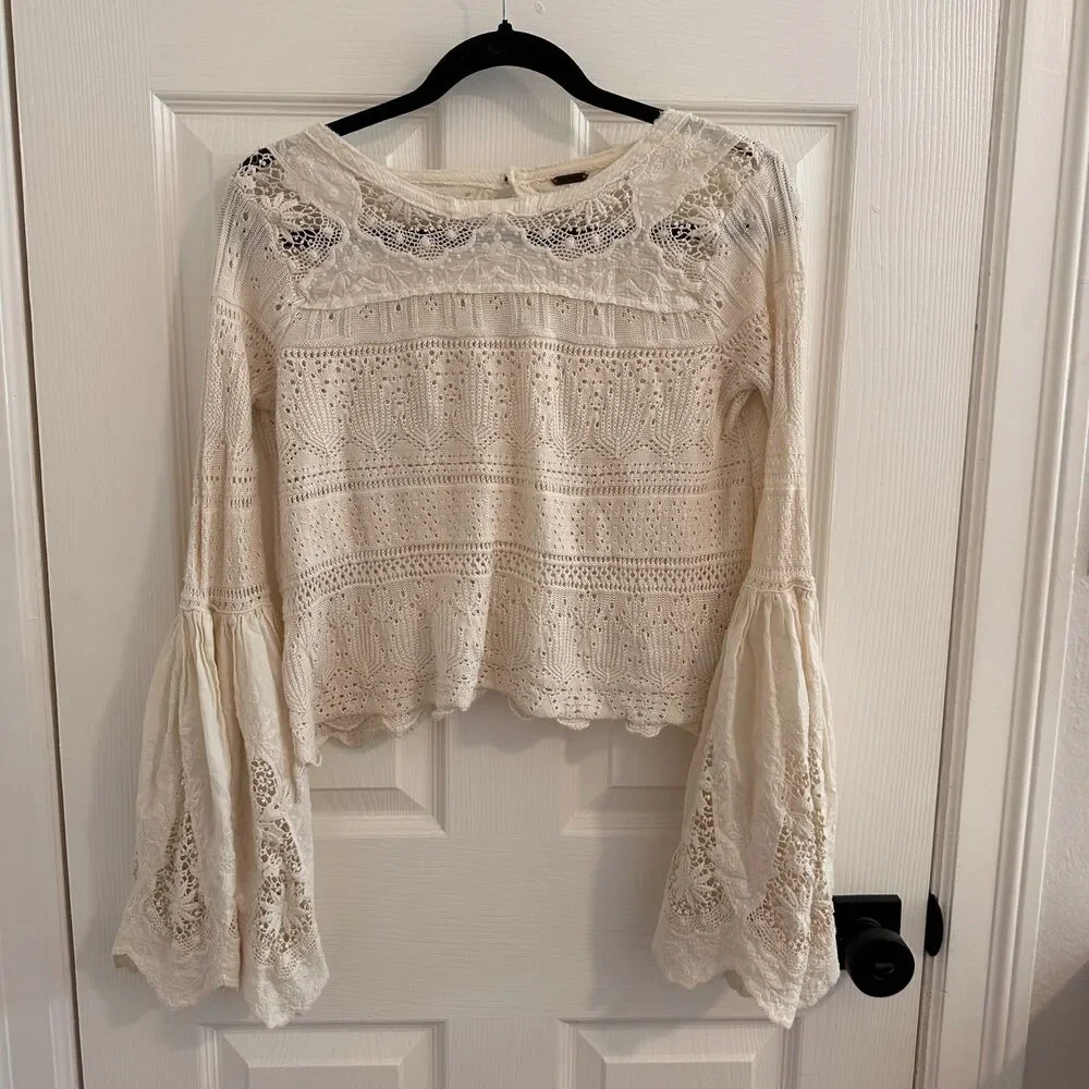 Free People Retro Love Crochet Lace Bell Sleeve Top Cream XS OB617651